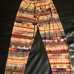 Hot kiss pants super fun print